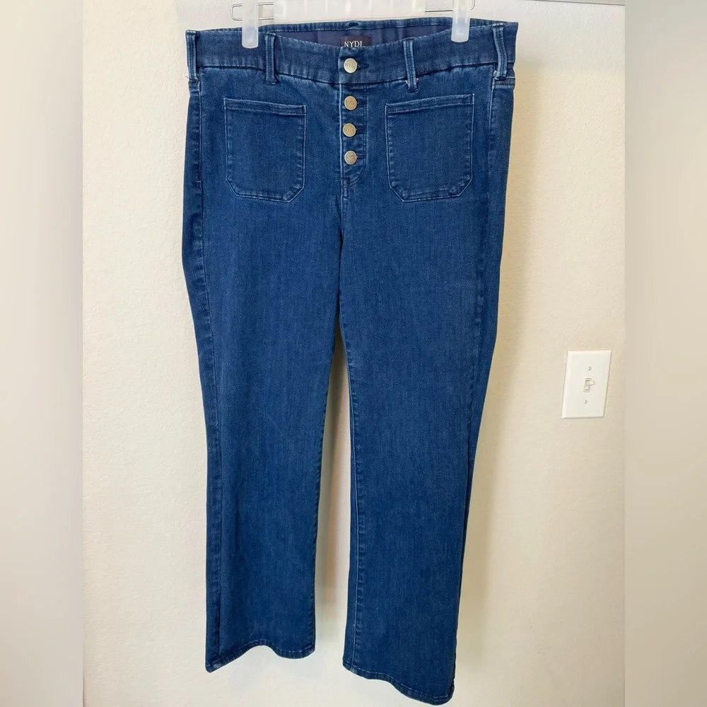 NYDJ stretchy Waist Match size M jeans - Picture 3 of 6